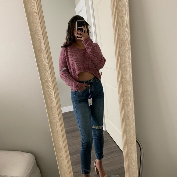 Brand new Distressed mom jeans - Picture 4 of 5